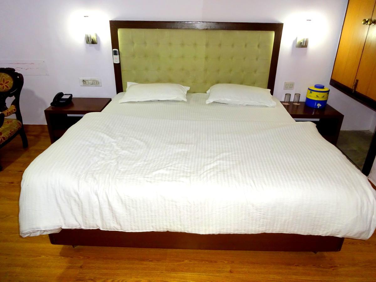 Hotel Utsav Nāthdwāra Eksteriør bilde